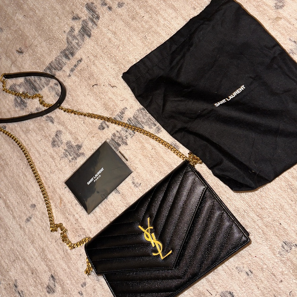 YSL Small Wallet on Chain